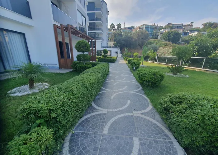 Dream Luxury Villa In Royal Park